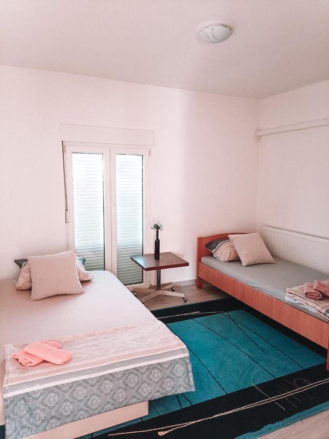 דירות מוסטר Poseidon House מראה חיצוני תמונה
