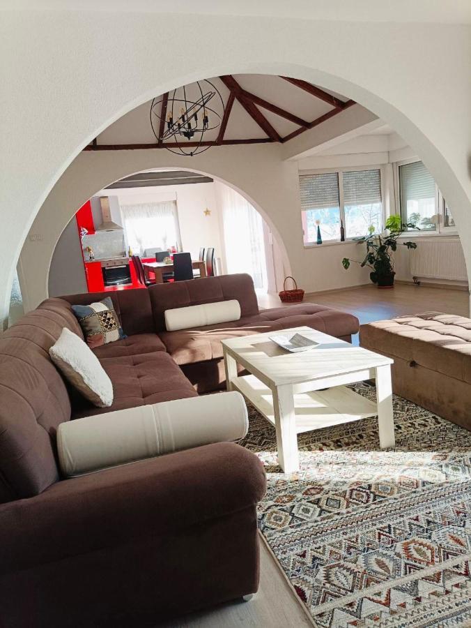 דירות מוסטר Poseidon House מראה חיצוני תמונה